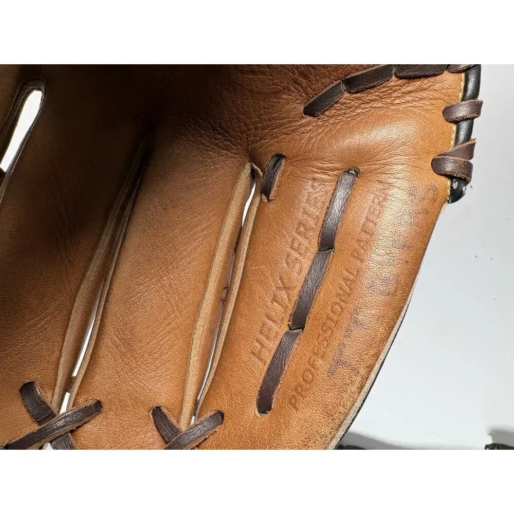 Louisville Slugger TPX Helix HX1102 11.5 Youth Baseball Glove LHT Leather